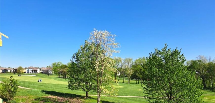 8543 N MCKINLEY Avenue, Kansas City, MO 64157