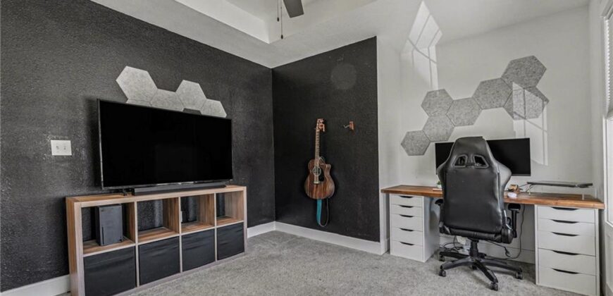 7356 Aaron Street, Parkville, MO 64152