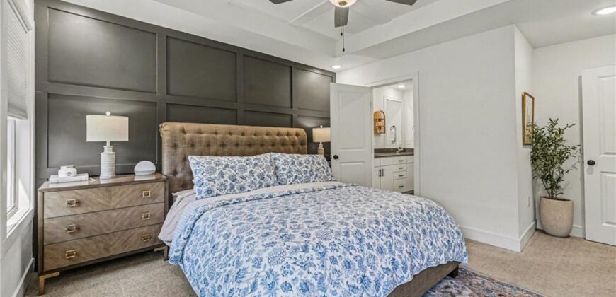 7356 Aaron Street, Parkville, MO 64152