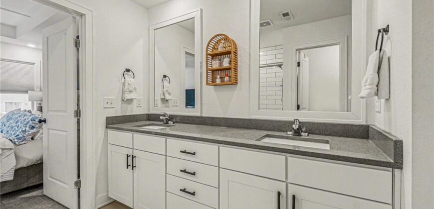 7356 Aaron Street, Parkville, MO 64152