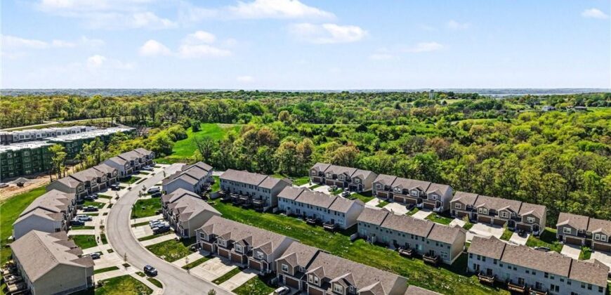 7356 Aaron Street, Parkville, MO 64152