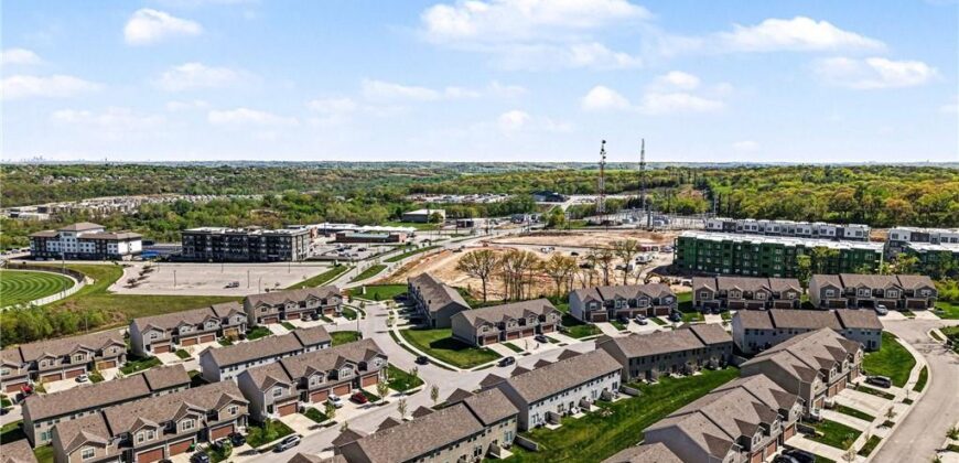 7356 Aaron Street, Parkville, MO 64152