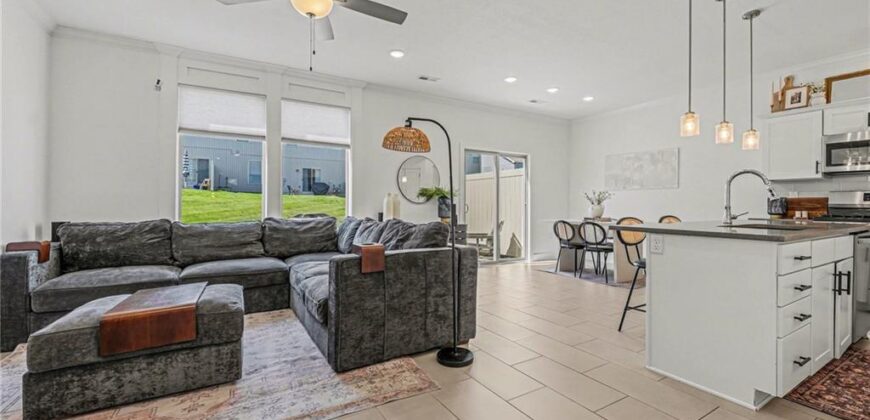 7356 Aaron Street, Parkville, MO 64152