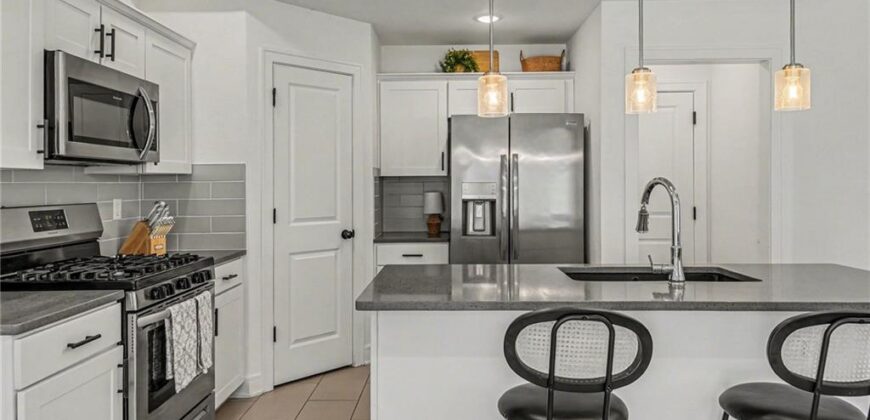 7356 Aaron Street, Parkville, MO 64152