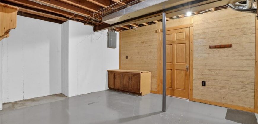 3650 N Wayne Avenue, Kansas City, MO 64116