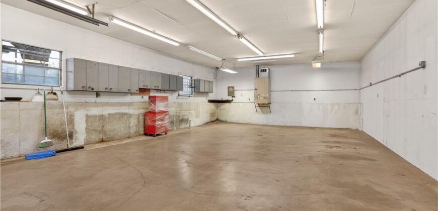 3650 N Wayne Avenue, Kansas City, MO 64116