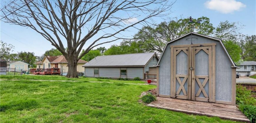 3650 N Wayne Avenue, Kansas City, MO 64116