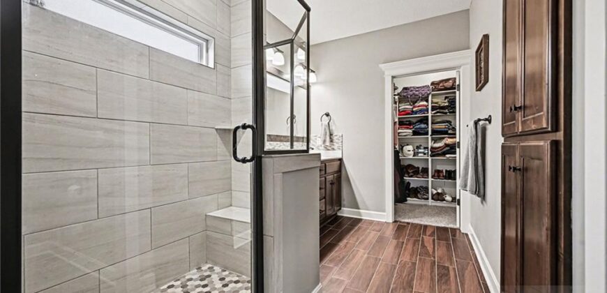 603 Rock Bridge Court, Smithville, MO 64089