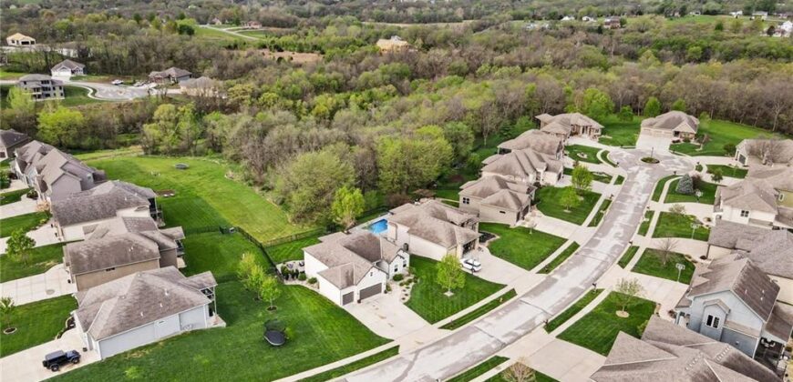 603 Rock Bridge Court, Smithville, MO 64089