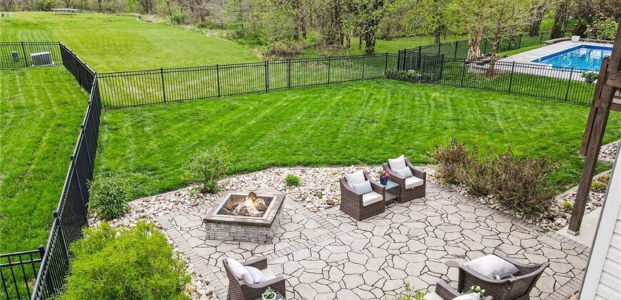 603 Rock Bridge Court, Smithville, MO 64089