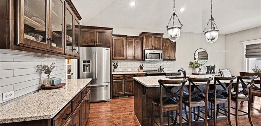 603 Rock Bridge Court, Smithville, MO 64089