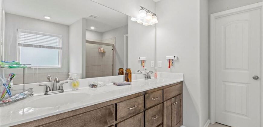 433 Lilly Lane, Liberty, MO 64068