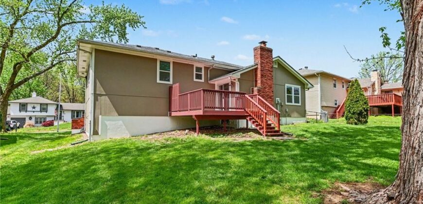 8005 N Harrison Street, Kansas City, MO 64118