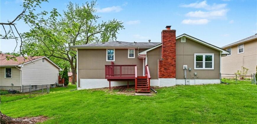 8005 N Harrison Street, Kansas City, MO 64118