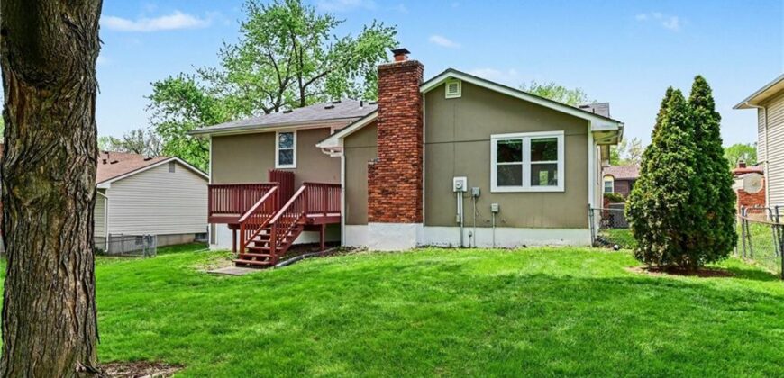 8005 N Harrison Street, Kansas City, MO 64118