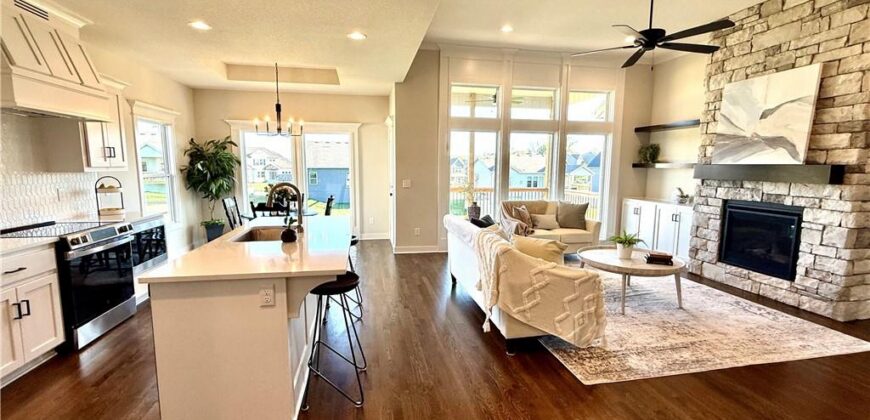 1015 Poplar Lane, Liberty, MO 64068