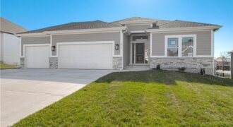 1015 Poplar Lane, Liberty, MO 64068
