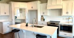 1015 Poplar Lane, Liberty, MO 64068