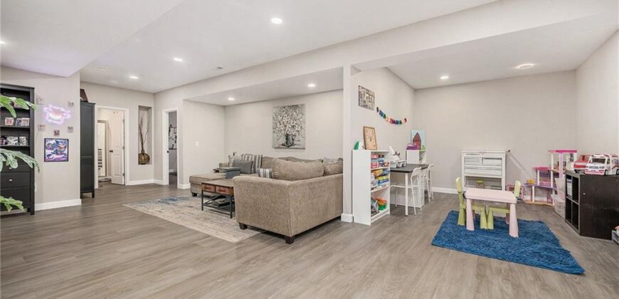 208 S MARIMACK Court, Kearney, MO 64060