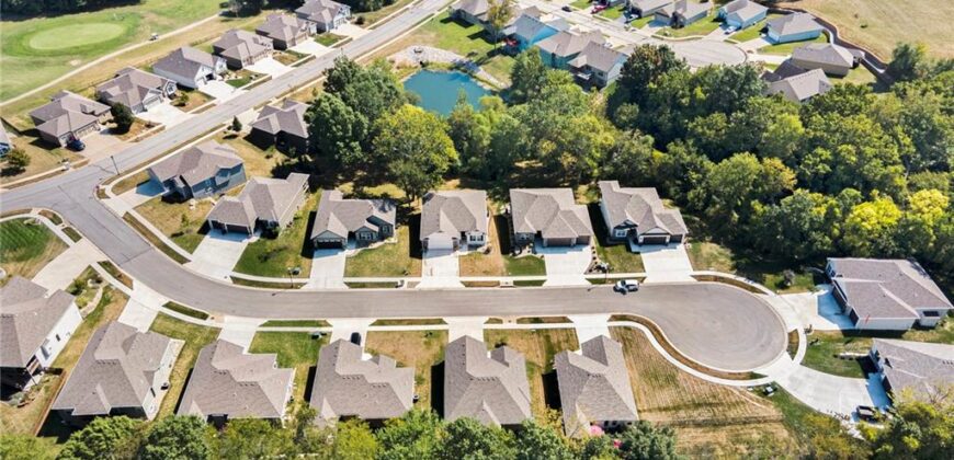 208 S MARIMACK Court, Kearney, MO 64060