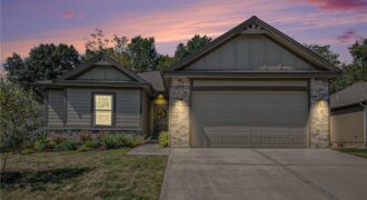 208 S MARIMACK Court, Kearney, MO 64060
