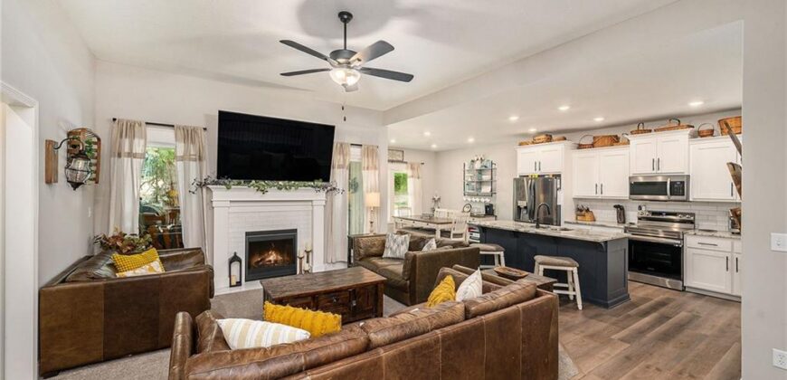 208 S MARIMACK Court, Kearney, MO 64060