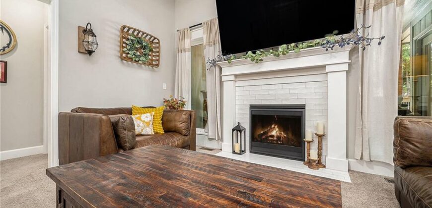 208 S MARIMACK Court, Kearney, MO 64060