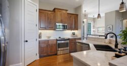 17710 Mission Ridge Drive, Smithville, MO 64089