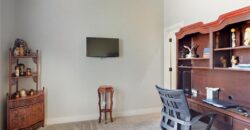 17710 Mission Ridge Drive, Smithville, MO 64089