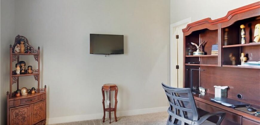 17710 Mission Ridge Drive, Smithville, MO 64089