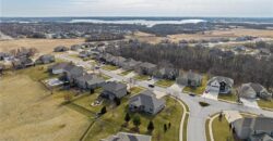 17710 Mission Ridge Drive, Smithville, MO 64089