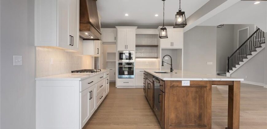 11427 Rye Drive, Kearney, MO 64060