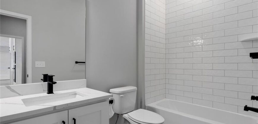 11427 Rye Drive, Kearney, MO 64060