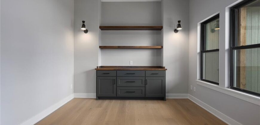 11427 Rye Drive, Kearney, MO 64060