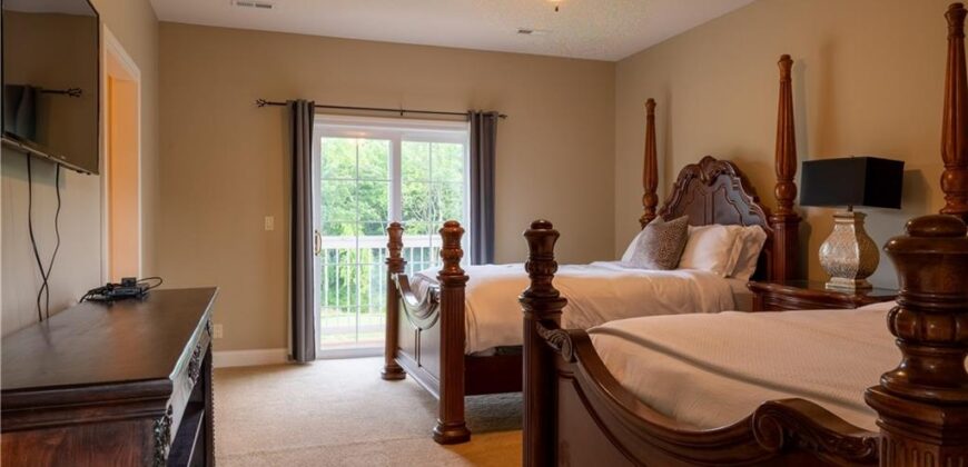 10875 Allen Way, Parkville, MO 64152