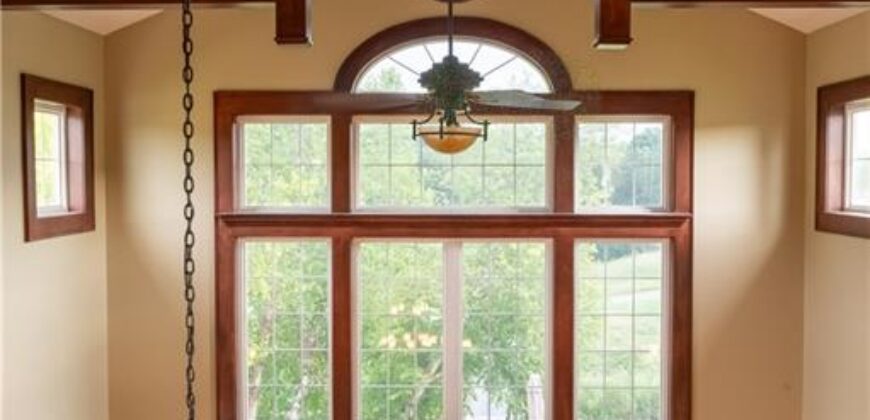 10875 Allen Way, Parkville, MO 64152