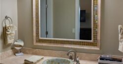 10875 Allen Way, Parkville, MO 64152