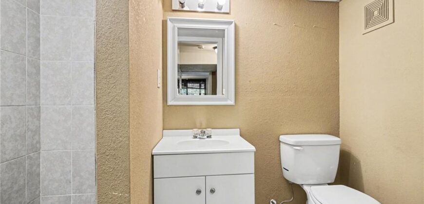 7002 N Baltimore Avenue, Gladstone, MO 64118