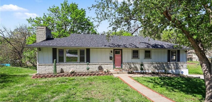 7002 N Baltimore Avenue, Gladstone, MO 64118