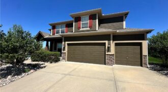 5898 S NATIONAL Drive, Parkville, MO 64152