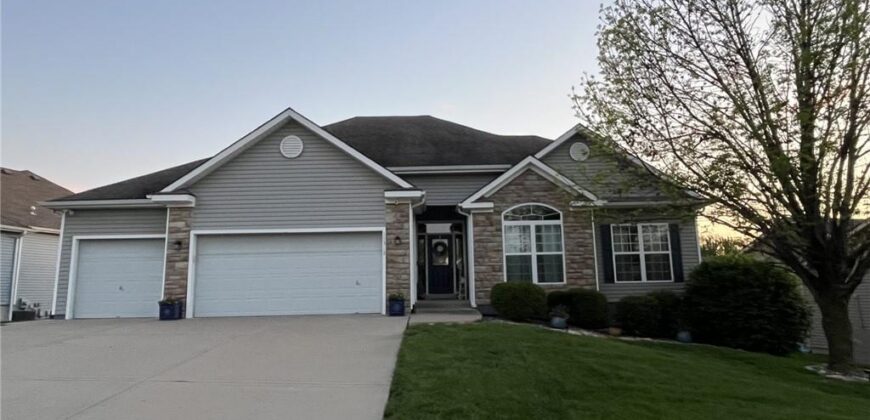 10312 N Hedges Avenue, Kansas City, MO 64157