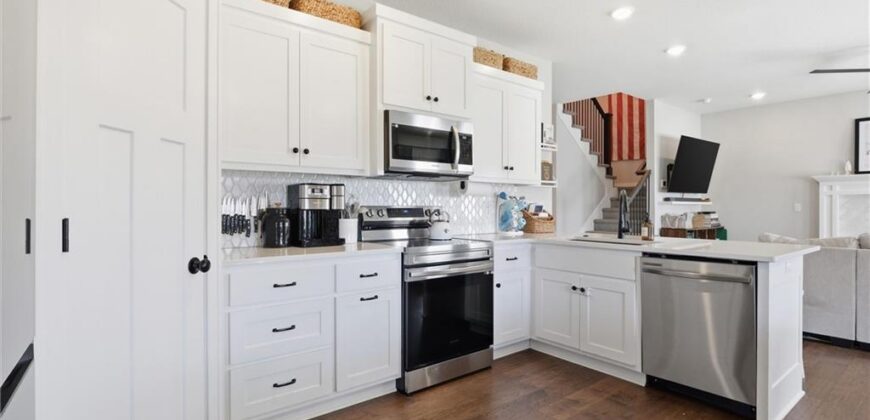 523 NW 110th Street, Kansas City, MO 64155