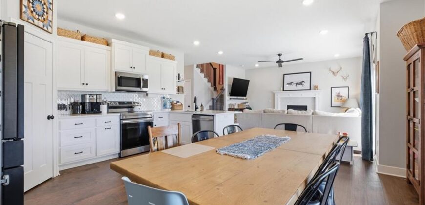 523 NW 110th Street, Kansas City, MO 64155