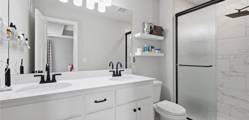 523 NW 110th Street, Kansas City, MO 64155