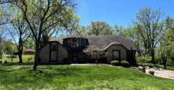 5611 NW Oak Ridge Court, Platte Woods, MO 64151
