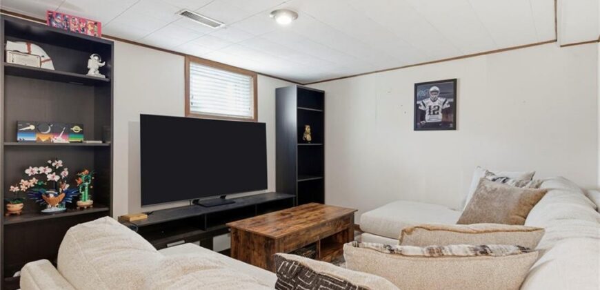 4921 N Askew Avenue, Kansas City, MO 64119