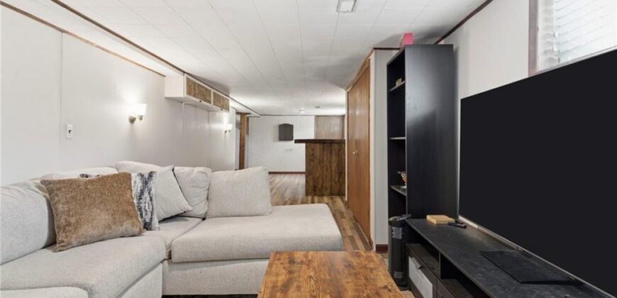 4921 N Askew Avenue, Kansas City, MO 64119