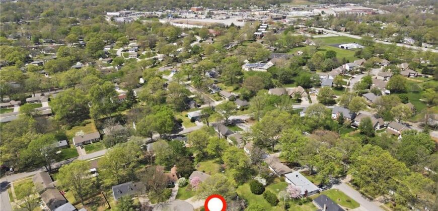 4921 N Askew Avenue, Kansas City, MO 64119