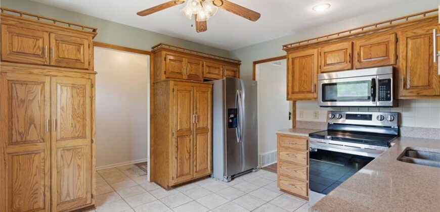 4921 N Askew Avenue, Kansas City, MO 64119