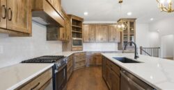 10022 N Oakland Avenue, Kansas City, MO 64157